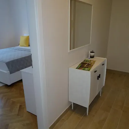 Luka's Arena View Apartment *